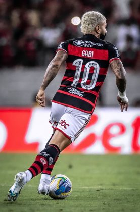 Gabigol volta a jogar no Flamengo após um mês afastado. (Foto: Instagram)
