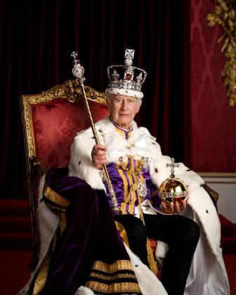 Rei Charles III comemora um ano da coroação, em meio ao tratamento contra um câncer (Foto: Instagram)