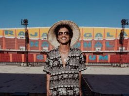 Bruno Mars esticou a turnê pelo Brasil e fará 14 apresentações em 5 estados, incluindo Curitiba e Belo Horizonte. (Foto: Instagram)