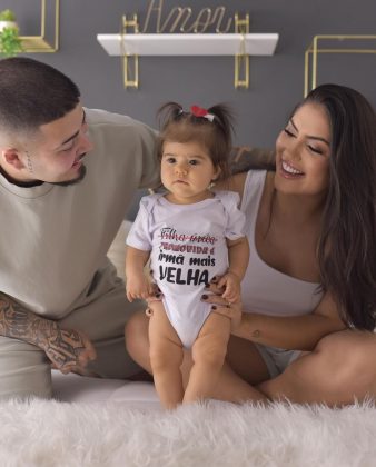 Estefany expressou sua alegria com o novo capítulo de suas vidas, revelando que sempre planejaram ter seus filhos próximos em idade para que cresçam juntos. (Foto: Instagram)