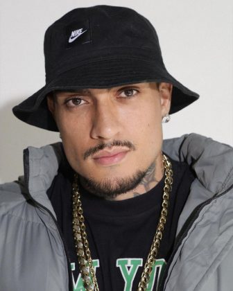 Mc Binn comemora a perda de 7 kg após o BBB 24. (Foto: Instagram)