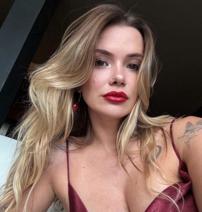 Marcela Mc Gowan alerta seguidores após descobrir lesão suspeita na pele (Foto: Instagram)