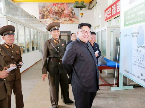 A China pede calma e desaconselha o uso de armas nucleares. (Foto: Instagram)