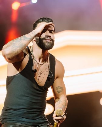 Durante um show das festividades juninas, o cantor Gusttavo Lima passou por um momento inusitado. (Foto Instagram)