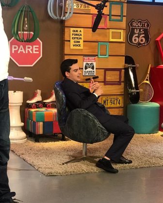 Por fim, ele pontuou que as polêmicas e teorias vinham de dentro do próprio canal. (Foto Instagram)
