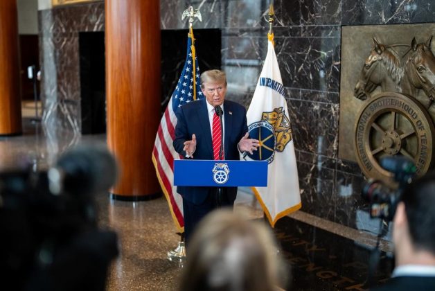A oferta de debate sem moderadores visa atrair atenção midiática. (Foto: Instagram)