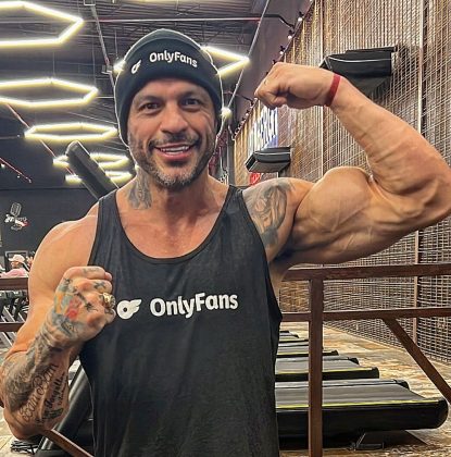 “Ela não é maior do que eu nem aqui, nem na China". (Foto Instagram)