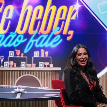Na tarde desta segunda-feira (03), Gracyanne contou ao Fofocalizando como anda a sua vida de solteira, após o divórcio com Belo (Foto: SBT)