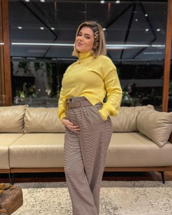 Os pais se revezam entre o hospital e o cuidado com Lua. (Foto: Instagram)