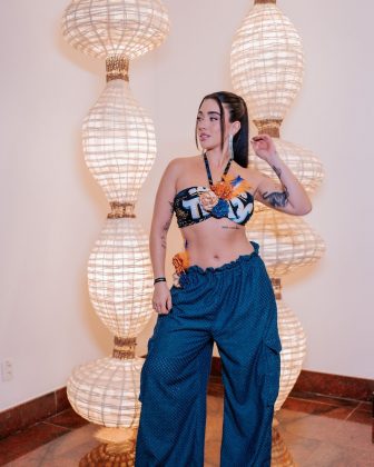 Beatriz Esquivel, ex-namorada de Lucas Pizane, postou um texto enigmático nas redes sociais, levantando especulações sobre seu término com o ex-BBB. (Foto: Instagram)