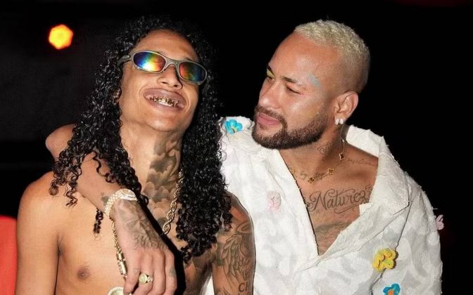 Jázmin tem 10 anos e aguarda contato do pai biológico. (Foto: Instagram)