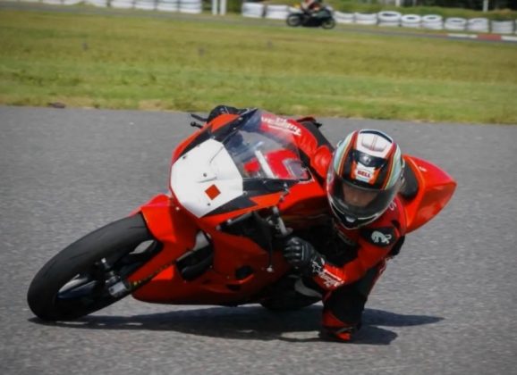 Na última segunda-feira (17), Lorenzo Somaschini, de apenas 9 anos, faleceu após um trágico acidente no autódromo de Interlagos, em São Paulo. (Foto: Instagram)