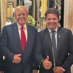 As notas fiscais indicam que os serviços são de gráfica. (Foto: Instagram)