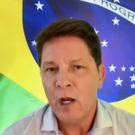 A vitória da atriz marca um momento histórico para o Brasil. (Foto: Instagram)