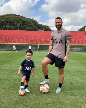 "E só de ver esse sorriso e a nossa conexão intacta, mesmo de longe, me preencho de mais forças ainda pra seguir firme nos meus objetivos”. (Foto Instagram)
