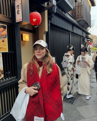 "Esse é um post de conforto, porque eu acredito que a arte resiste à todas as crises, às guerras e pandemias. E vai resistir à epidemia da internet". (Foto Instagram)