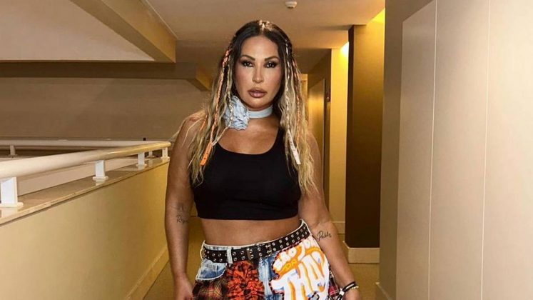Bi, Valesca Popozuda desabafa sobre vida de solteira: "Os homens têm medo". (Foto: Instagram)