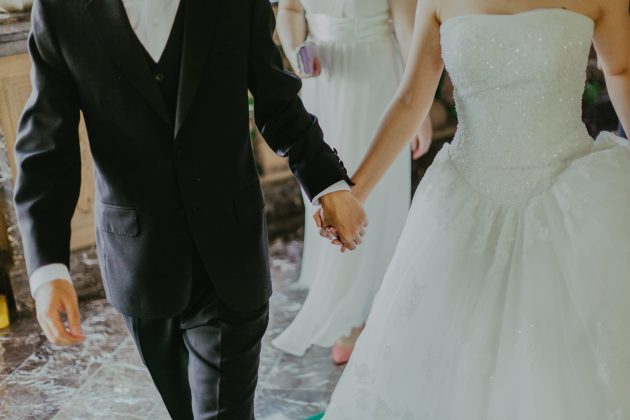 "Não só minha maquiagem , mas todo o vestido de noiva ficou arruinado e a sala inteira riu, meu marido riu mais alto. Eu me virei, dei um tapa no rosto dele e saí correndo da sala chorando”, relembrou. (Foto Pexels)