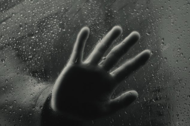 Além de oferecê-la para ser abusada por outros homens. (Foto Pexels)