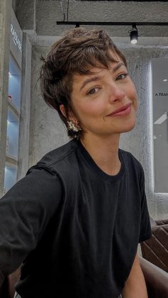Fora da Globo? Agatha Moreira fala sobre planos de investir em carreira internacional. (Foto: Instagram)
