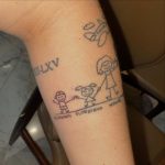 Nesta quinta-feira (10), Virginia compartilhou as novas tatuagens em homenagem ao seu filho caçula, José Leonardo através das redes sociais, exibindo o desenho no corpo, surpreendendo os seguidores com o resultado. (Foto: Instagram)