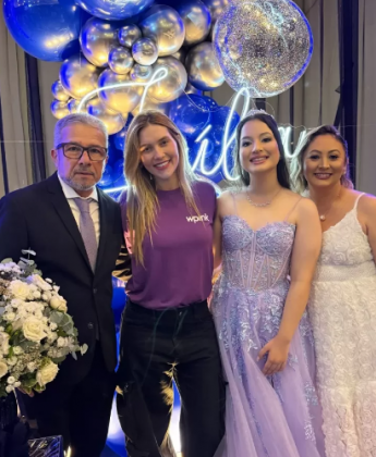 A influenciadora escolheu um look casual para o evento. (Foto: Instagram)