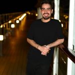 Caminhando para o seu terceiro ano na Band e segundo como apresentador solo, João comentou sobre as cobranças em torno de honrar o legado do pai e como lida com essas expectativas. (Foto Instagram)