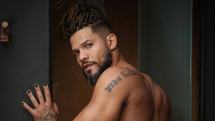 Ex-BBB Juninho faz confissões sobre envolvimento com outro homem. (Foto: Instagram/@guiguerrero_)
