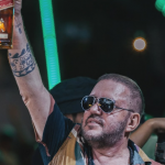 Toninho alega semelhança com sua canção Mulheres. (Foto: Instagram)