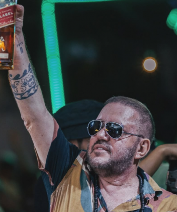 Toninho alega semelhança com sua canção Mulheres. (Foto: Instagram)