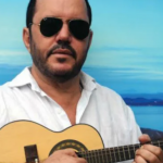 Toninho Geraes participou de audiência sobre plágio de Adele. (Foto: Instagram)