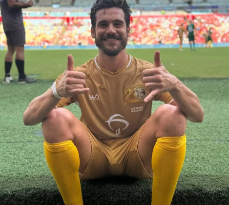 Cerca de 100 convidados prestigiaram a celebração. (Foto: Instagram)