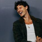 urante um show no Colorado, EUA, Shawn Mendes abordou as especulações sobre sua vida pessoal, comentando que o assunto já era “velho conhecido”. (Foto Instagram)
