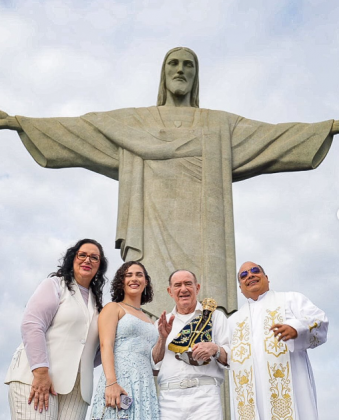 Juliana é filha adotiva e tem a mesma importância que os demais, segundo ele. (Foto: Instagram)