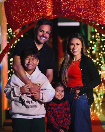 Kaká Diniz tira o celular do filho mais velho e compartilha lição (Foto: Instagram)