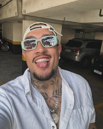No texto, o artista falou sobre a importância do perdão e relembrou momentos marcantes de sua trajetória familiar. (Foto Instagram)