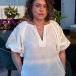 A cantora passou por quimioterapia e radioterapia no Brasil. (Foto: Instagram)
