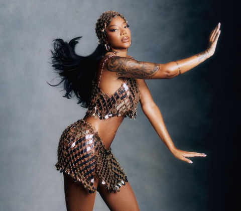 Ludmilla usa look da Paco Rabanne durante carnaval. (Foto: Instagram)