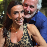 A comediante reagiu com tapas e chutes. (Foto: Instagram)