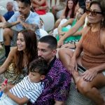 Presença de amigos famosos como Angélica, Luciano Huck e Regina Casé. (Foto: Instagram)