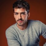 João Guilherme dá uma de chef de cozinha (Foto: Instagram)