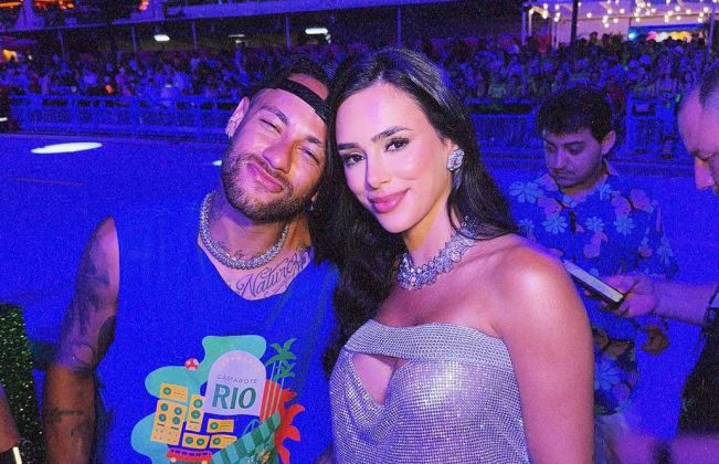Apesar disso, chamou Bruna de "esposa" durante seu discurso. (Foto: Instagram)