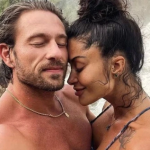 "Terminar um relacionamento nunca é fácil", desabafa Aline. (Foto: Instagram)