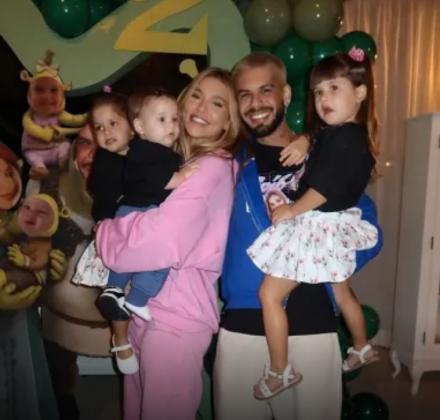 Virginia ganha festa surpresa da família e amigos. (Foto: Instagram)