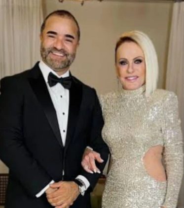Cerca de 200 convidados, incluindo famosos como Luciano Huck e Xuxa. (Foto: Instagram)