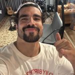 Caio Castro volta a comentar sobre pagar a conta em encontros: "Paga quem estiver com grana" (Foto: Instagram)