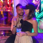Bruna apareceu mandando beijo para o craque. (Foto: Instagram)