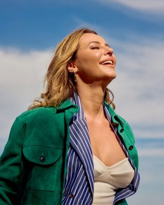 Atriz frequenta reuniões do Alcoólicos Anônimos para compor personagem. (Foto: Instagram)