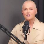 Xuxa revela prejuízos na carreira por ser posicionada politicamente: "Preço alto que paga" (Foto: YouTube)