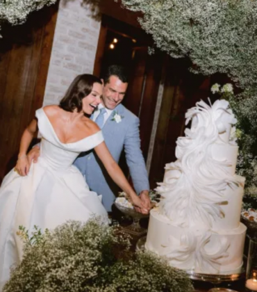 Isis Valverde compartilha momentos do casamento com Marcus Buaiz. (Foto: Reprodução)